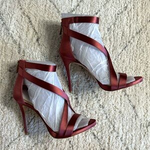 Vince Camuto Devin Sandals NWT